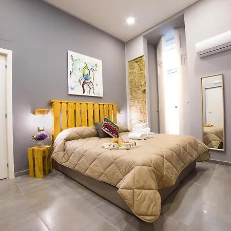 Toledo H, Historical Center, By Clapa Group Πανσιόν Νάπολη