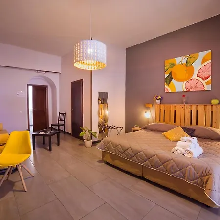 Toledo H, Historical Center, By Clapa Group 3*