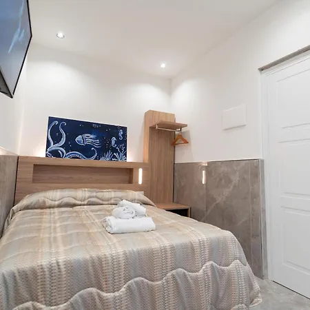 Toledo H, Historical Center, By Clapa Group 3* Неаполь